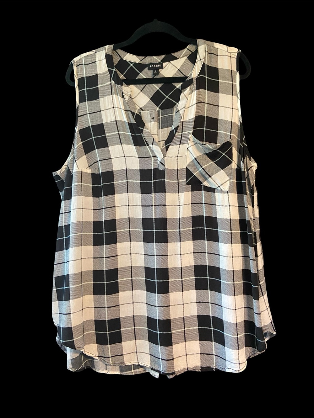 Torrid Black and White Plaid Sleeveless Flowy Tunic Blouse | Size 2X (18/20) - Picture 4 of 13